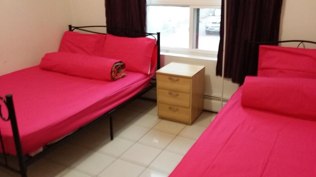 University Apartment Торонто Экстерьер фото
