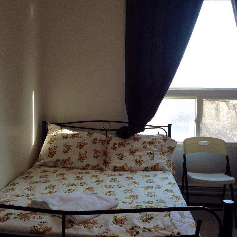 University Apartment Торонто Экстерьер фото